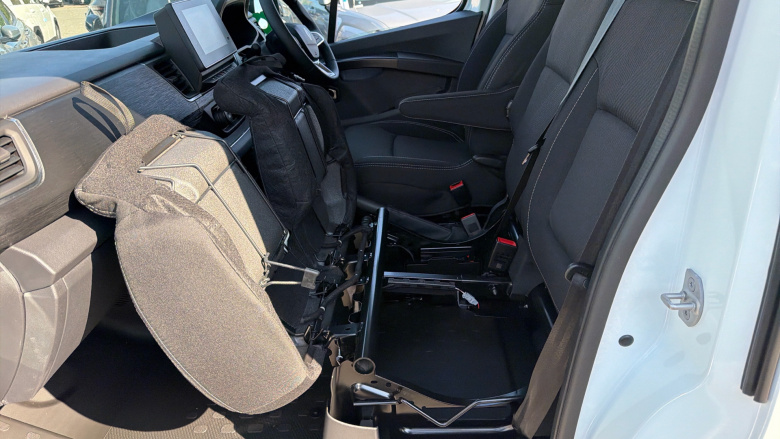 Renault Trafic Lwb Diesel LL30 Blue dCi 150 Extra [Safety] Van